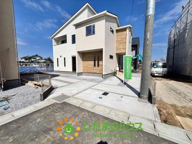 ワイウッドコート加須市久下第7期　新築一戸建て　02の駐車場