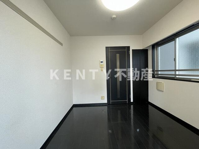 【居間・リビング】 | Ｖｅｒｏｎａ大井南ＬｕｓｓｏＧｒａｎｄｅ | ゆったり過ごせる居間です