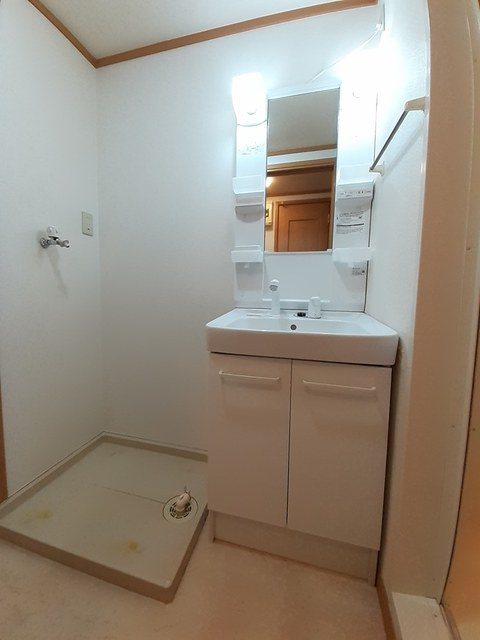 サニーメゾンⅡの独立洗面台|洗面所