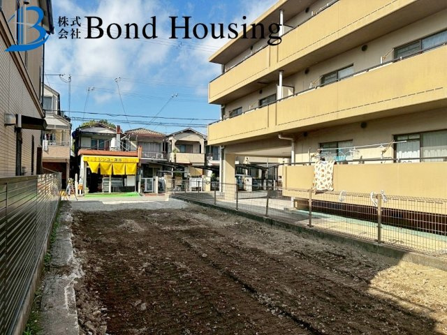 耐震等級3取得　西新町1丁目　新築4区画　4号棟の前面道路含む現地写真