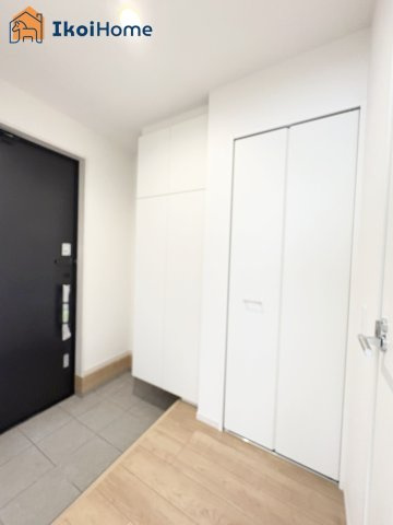 神戸市西区竹の台５丁目１期　3号棟の玄関|◆同社施工例◆玄関には靴をたくさん収納できるシューズボックスを完備しております！