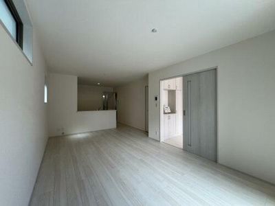 【居間・リビング】 | 西宮市　南甲子園2丁目　新築戸建