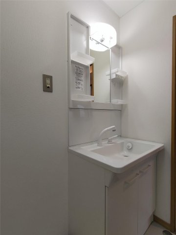 サングレート野中の洗面所|広い洗面スペースです★