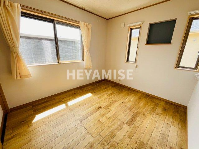 豊洋台2丁目戸建の洋室