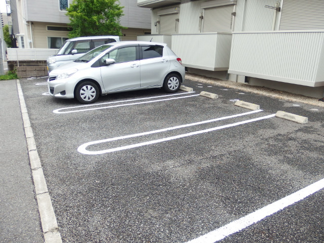 ラプンツェルの駐車場