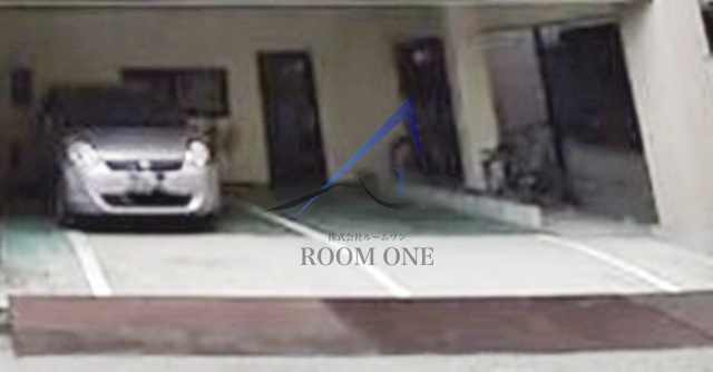 サンライズヤマトの駐車場