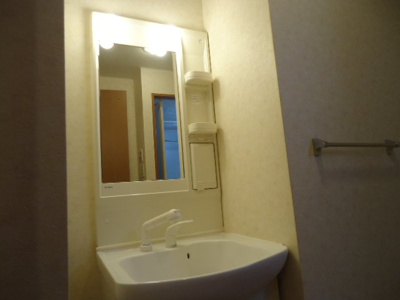 【洗面所】 | グラッチェⅡ番館 | 洗髪洗面化粧台