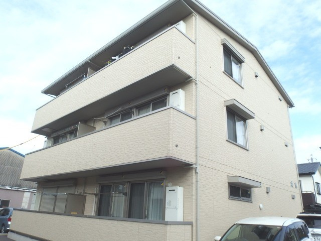 ハイツ岡崎柱　北棟の外観