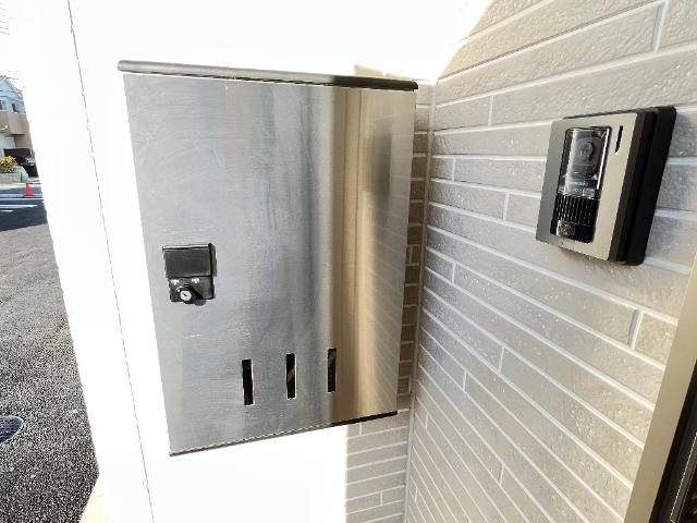 コンフォートハウス　ポニーの玄関|宅配ボックス