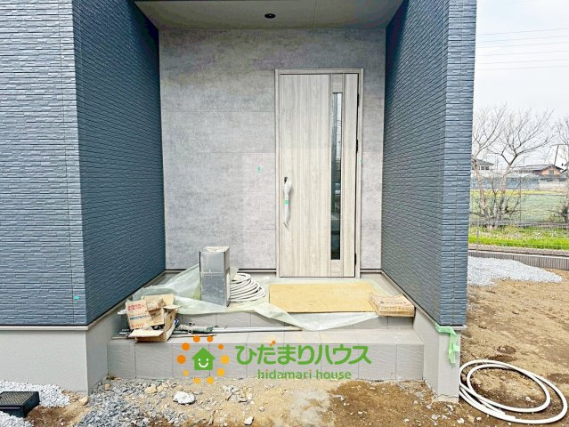 ワイウッドコート加須市久下第7期　新築一戸建て　03の玄関