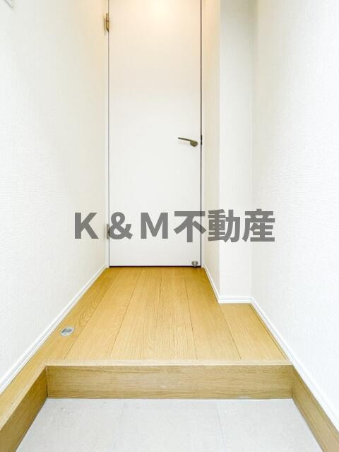 木もれ日のティラミスの玄関|明るい玄関です