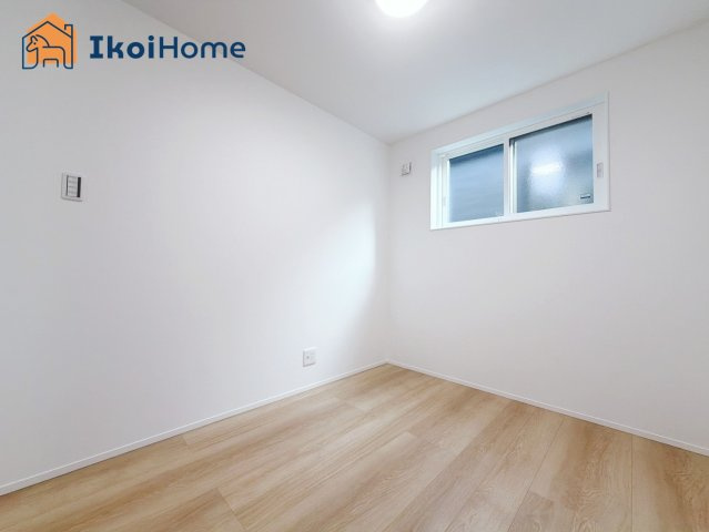 神戸市西区福吉台２丁目　１号棟　新築戸建の寝室|【ホームページに現地動画掲載中】●年中無休：当日予約可●テレワークスペースなどに最適です。