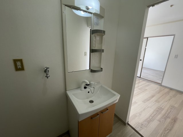 レインボーホームの独立洗面台