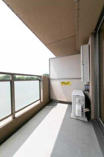 【バルコニー】アルテーヌ新横浜 