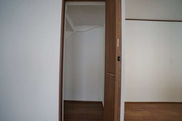 【横浜市瀬谷区阿久和西3丁目11-9全2棟新築戸建て】★仲介手数料無料★（原小学校・原中学校）の収納