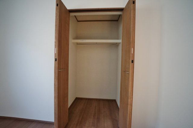 【横浜市瀬谷区阿久和西3丁目11-9全2棟新築戸建て】★仲介手数料無料★（原小学校・原中学校）の収納