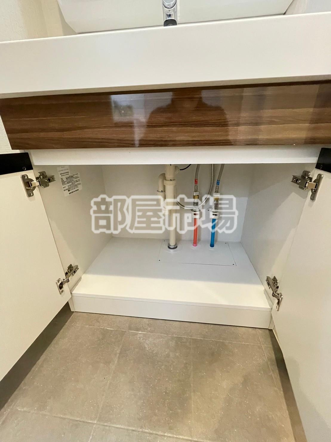ホウエイコート秋葉原の洗面所|下部収納