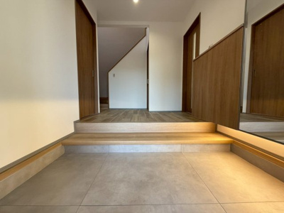 【玄関】 | 兵庫県川辺郡猪名川町白金1丁目