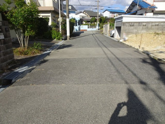 【前面道路含む現地写真】 | 川西市大和東２丁目　建築条件無土地