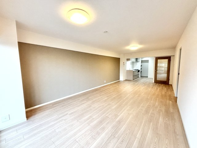 メゾン千里丘K棟