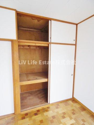 東大和市高木貸家の収納