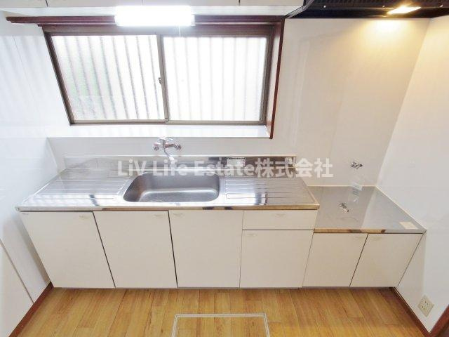 東大和市高木貸家のキッチン