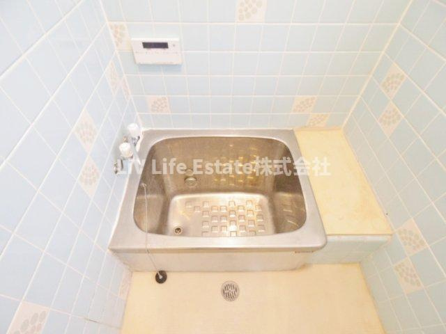 東大和市高木貸家の浴室