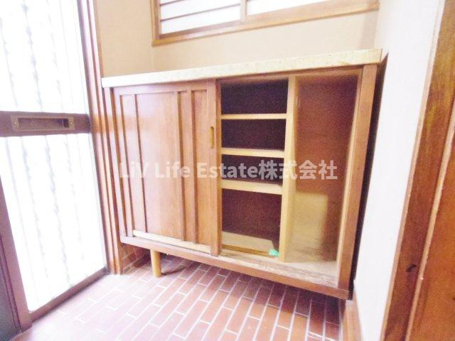 東大和市高木貸家の収納