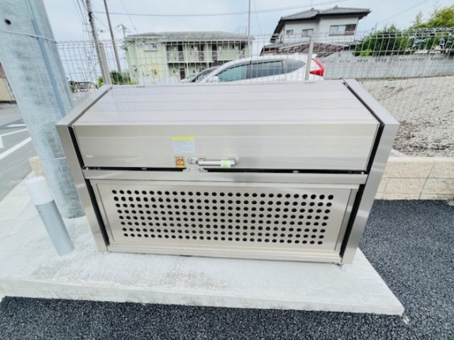 Villa Luminous SHONANDAI|ゴミストッカー