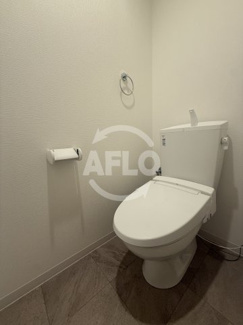 【トイレ】 | (事務所)オガールコートナカモズ | (事務所)オガールコートナカモズ　温水洗浄便座