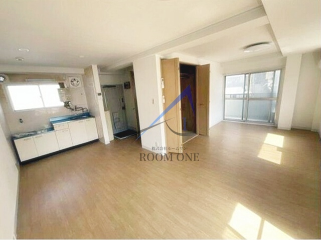 カーサ東向島の居間・リビング|洋室のお部屋です。