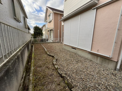 【庭】 | 小倉台６丁目　中古戸建 | ガーデニングなどお楽しみいただけます。