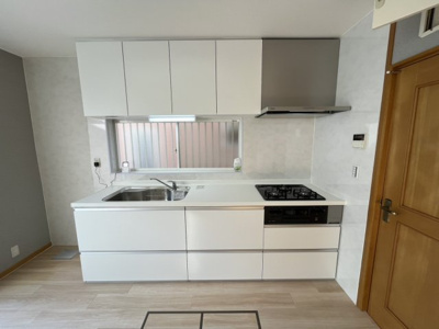 【キッチン】 | 小倉台６丁目　中古戸建 | システムキッチン新調しております。