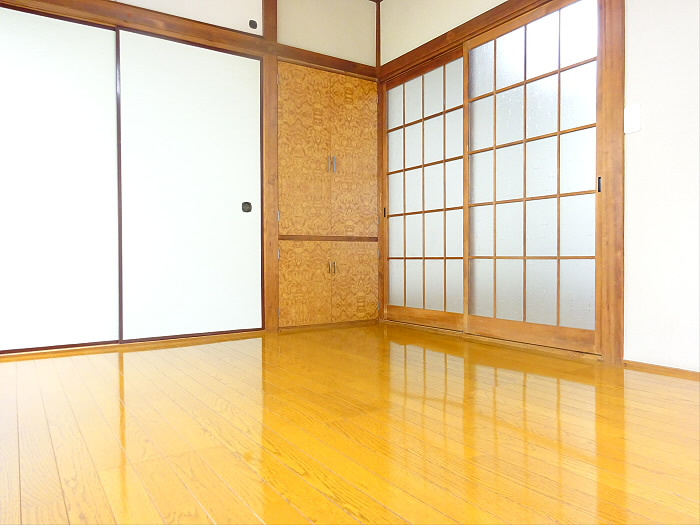 サフランの居間・リビング