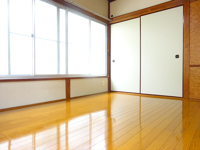 サフランの内装