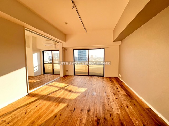 【居間・リビング】