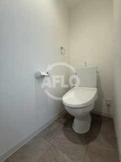 【トイレ】 | (事務所)オガールコートナカモズ | (事務所)オガールコートナカモズ　温水洗浄便座