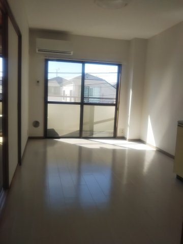 足立区保木間４丁目の賃貸マンションの居間・リビング