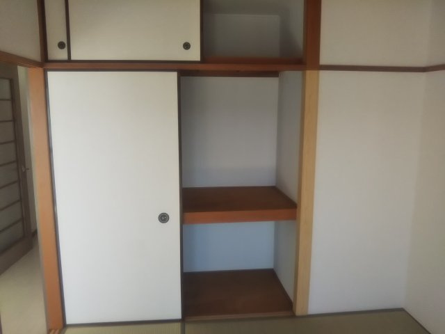 足立区保木間４丁目の賃貸マンションの収納