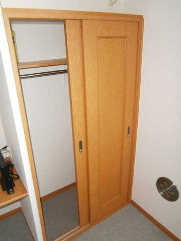 レオパレスフィオローナの内装