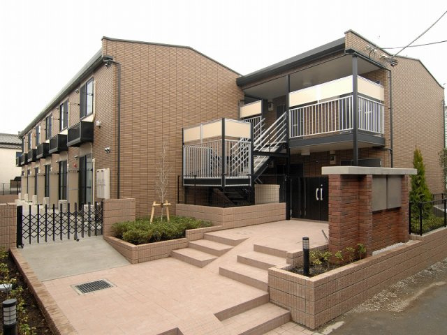 レオパレスフィオローナの外観