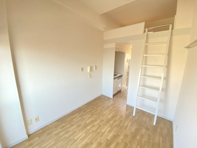 江戸川区西小岩２丁目の賃貸マンションの洋室