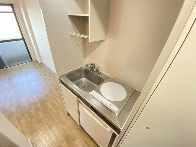 江戸川区西小岩２丁目の賃貸マンションのキッチン