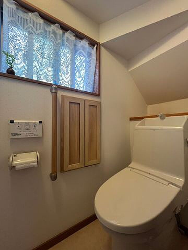 中田南1丁目 中古戸建 3680万円のトイレ