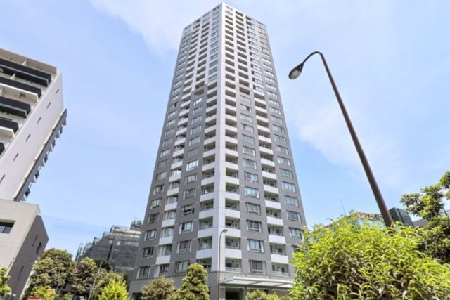 新宿アインスタワーの外観