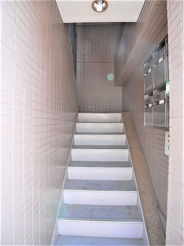 SAビルのエントランス