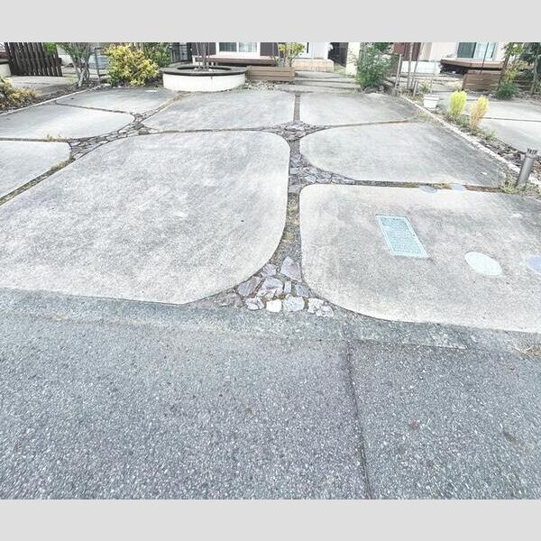 上里２丁目戸建の駐車場