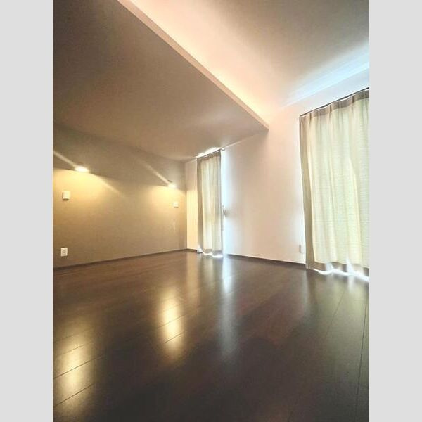 上里２丁目戸建の居間・リビング