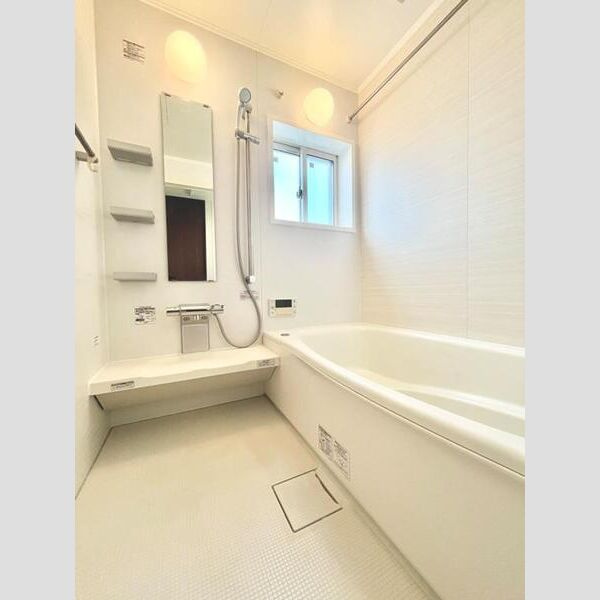 上里２丁目戸建の浴室