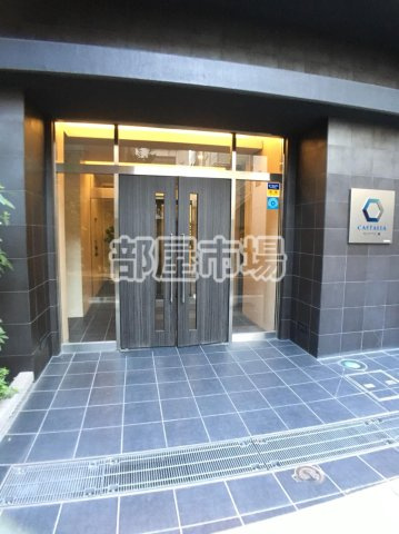 カスタリア三ノ輪のエントランス